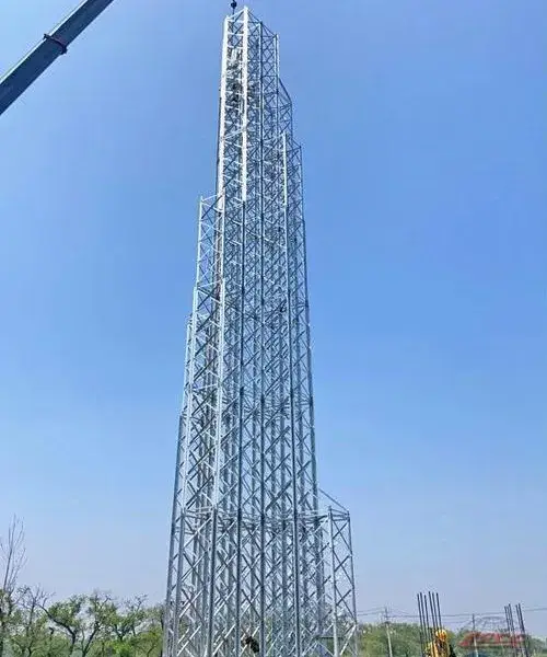 Torre de acero angular