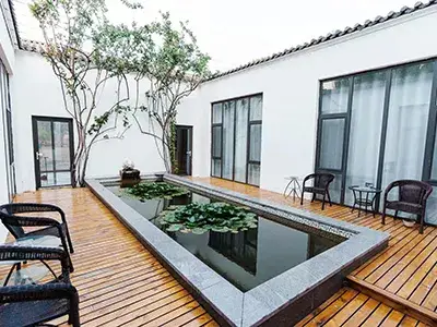 Edificio destinado a operaciones comerciales